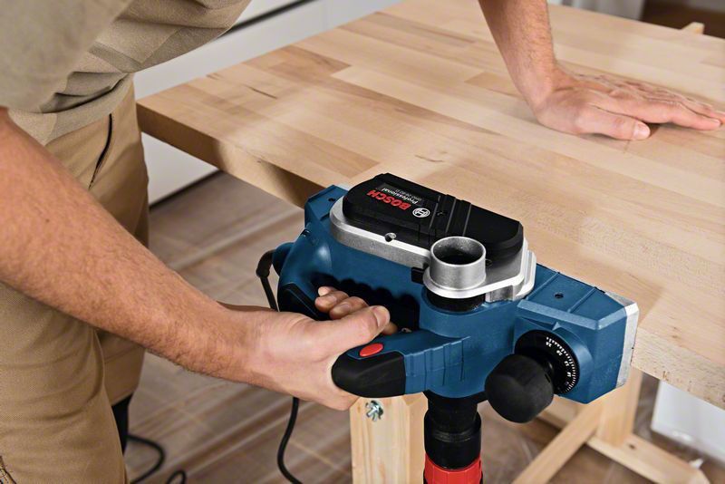 Bosch GHO 26-82 D Elhyvel i väska 82mm