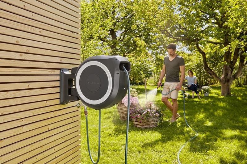 GARDENA Väggslangbox RollUp XL 35m - Enkel och Bekväm Trädgårdsvattning