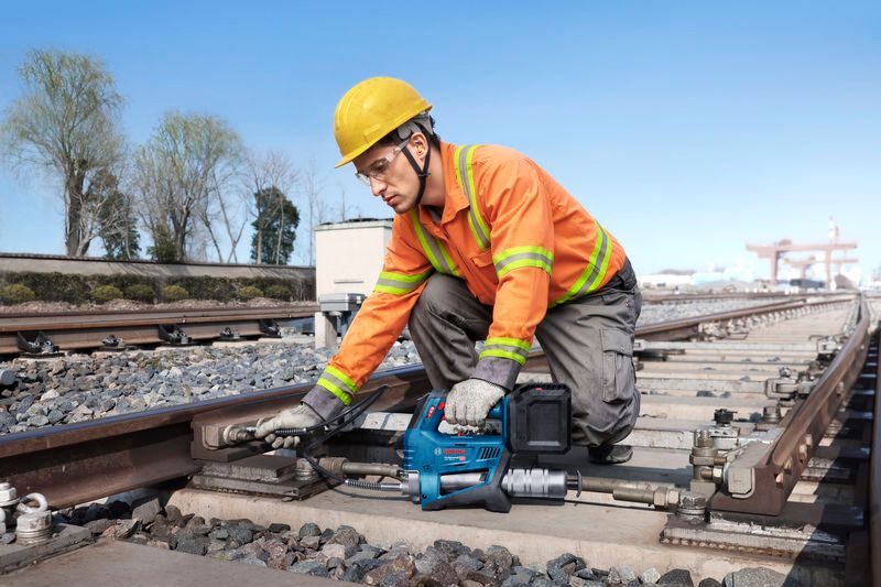 Bosch GFP 18V-10 Fettpistol 18V (utan batterier)