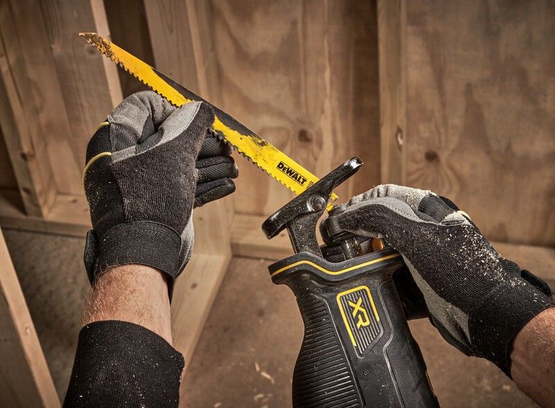 DeWalt DCS382NT Tigersåg 18V XR T-STAK (utan batterier)