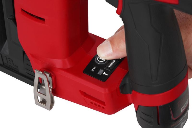 Milwaukee M12 FCN18GS Dyckertpistol 12V HD-BOX (utan batterier)