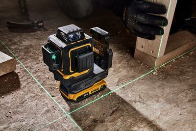 DeWalt DCLE34031N Krysslaser 18V XR 3x360° Grön (utan batterier)