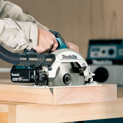 Makita DHS661ZU Cirkelsåg 18V 165mm BL (Utan batterier)