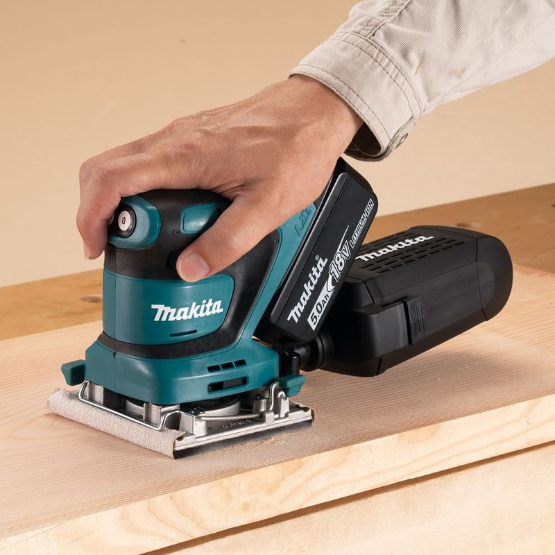 Makita DBO482 Planslipmaskin LXT 18V 112x102mm (utan batterier)