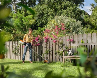 Stihl FSA 80 R Batteridriven Grästrimmer med AutoCut 27-2 (utan batterier)