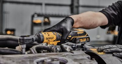 DeWalt DCF512D1 Mutterdragare 18V XR 1/2" (1x2,0ah)