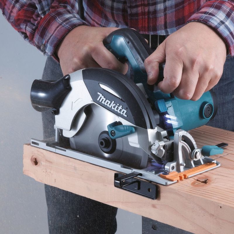Makita HS6101 Cirkelsåg (165mm)