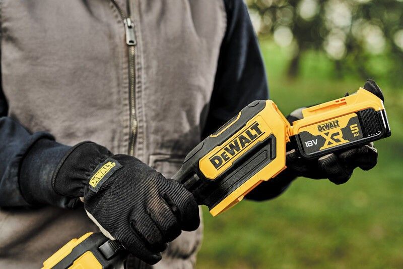 DeWalt DCMST561P1 Grästrimmer 36cm 18V (1x5,0ah)