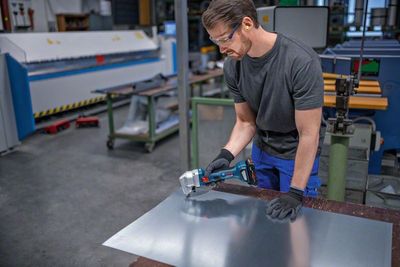 Bosch GNA 18V-16 E Nibblare 18V (utan batterier)
