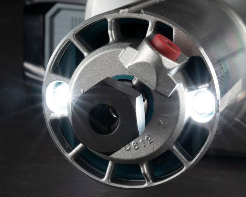 Makita RT001G XGT Multifräs 40V (utan batterier)