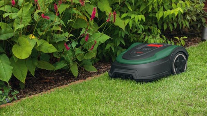 Bosch Robotgräsklippare Indego M+ 700 18V (->700m2)