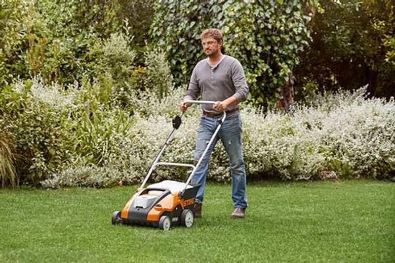 Stihl Vertikalskärare RLA 240 Batteridriven (utan batteri)