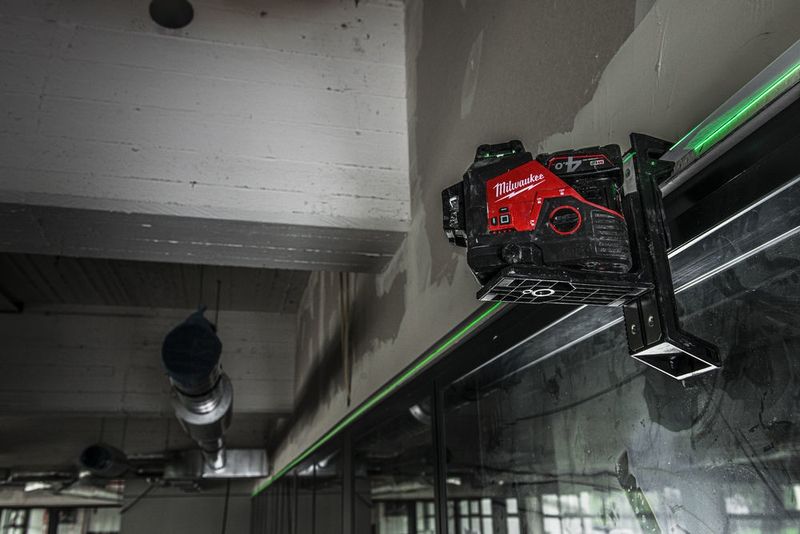 Milwaukee M12 3PLSKIT-401P Treplanslaser – Grön 360° med hög precision