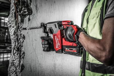 Milwaukee M18 FH-0 Kombihammare SDS+ 18V (utan batterier)