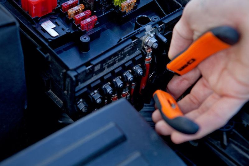 Bahco 21HDG Sidavbitare är Extra Kraftig med ERGO-Handtag och Returfjäder