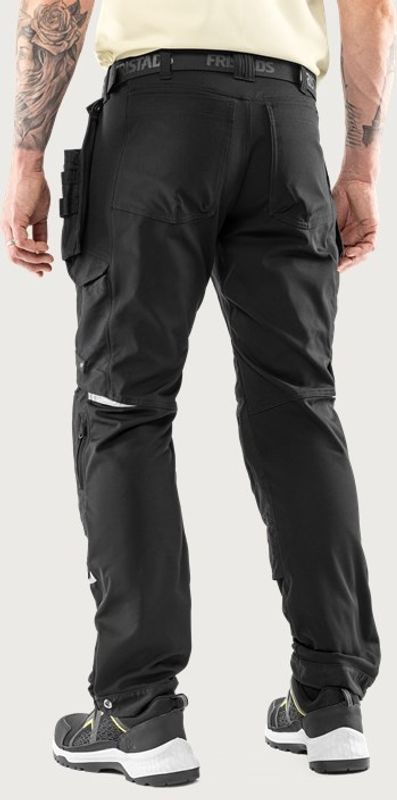 Fristads Hantverkarbyxa stretch 2830 GSTT Svart bakifrån på modell