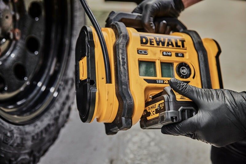 DeWalt DCC018N Batteridriven Kompressor 18V XR (Utan batterier)