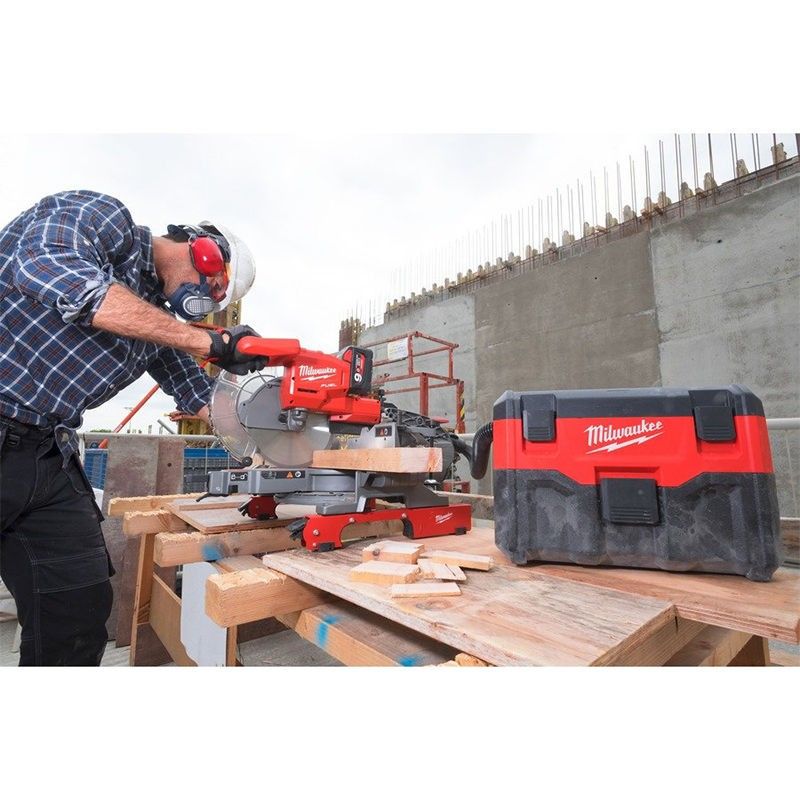 Milwaukee M18 VC2-0 Våt-/Torrdammsugare 18V (utan batterier)
