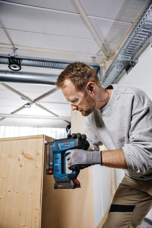 Bosch GNH 18V-35 Stiftpistol 18V 0,6 mm (utan batteri)