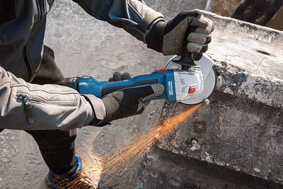 Bosch GWS 18V-7 Vinkelslip 18V 125mm (Utan batterier)