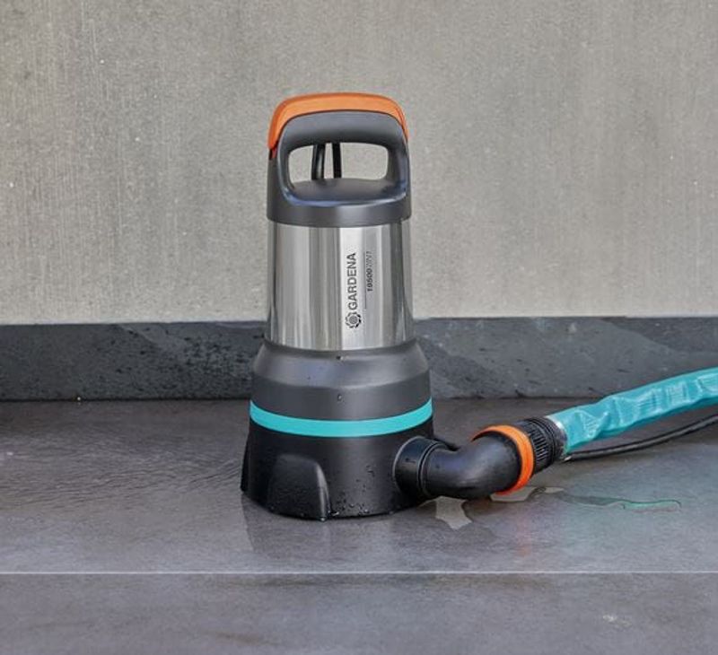 Gardena 09048-20 Spillvattenpump 15000 för rent och smutsigt vatten