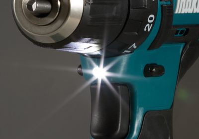 Makita DF333DWAE Borr-/Skruvdragare 12V (2x2,0ah)