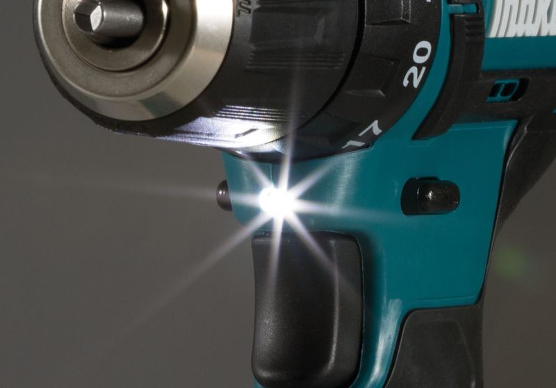 Makita DF333DWAE Borr-/Skruvdragare 12V (2x2,0ah)