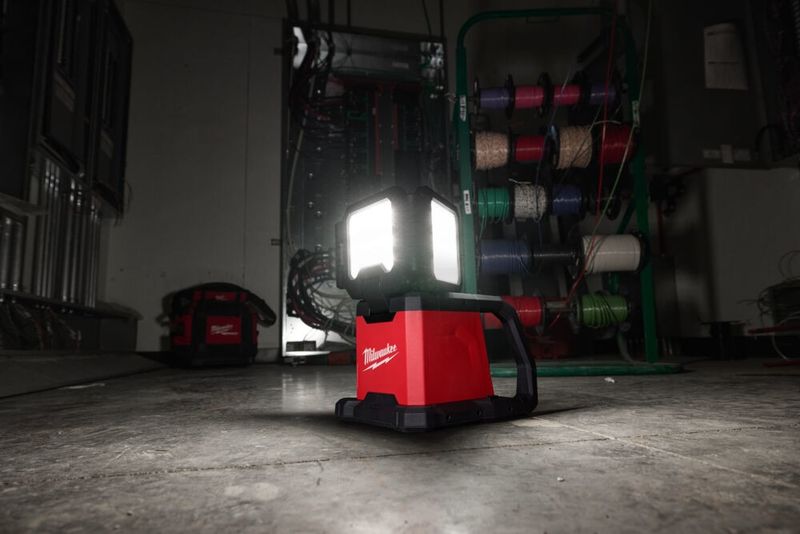 Milwaukee M18 MDTL Arbetslampa 4500lm LED 18V