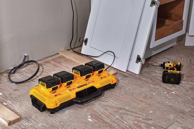 DeWalt DCB104 Snabbladdare 4-portar 12V-54V