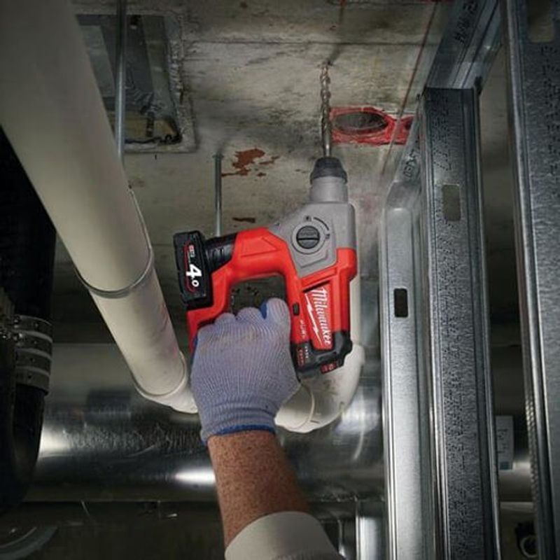 Milwaukee M12CH-402C Borrhammare M12 (2x4,0ah)