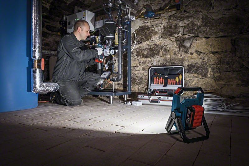 Bosch GLI 18V-1900 Strålkastare 18V (1900 lumen)