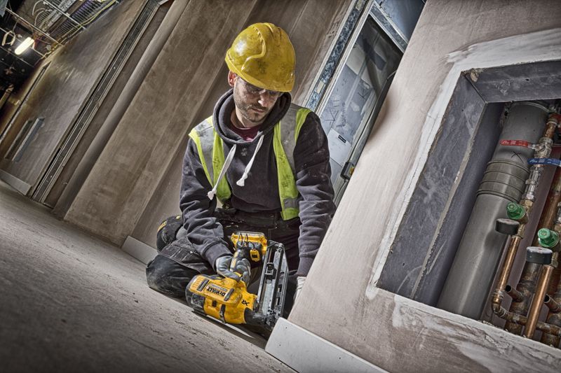 DeWalt DCN660D2 Dyckertpistol 1,6mm 18V XR (2x2,0ah)