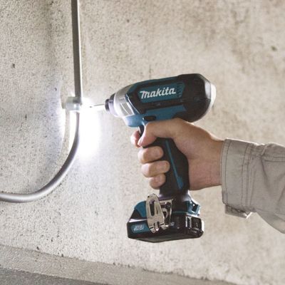 Makita TD110DSAJ Slagskruvdragare 10,8V MAKPAC (2x2,0ah)