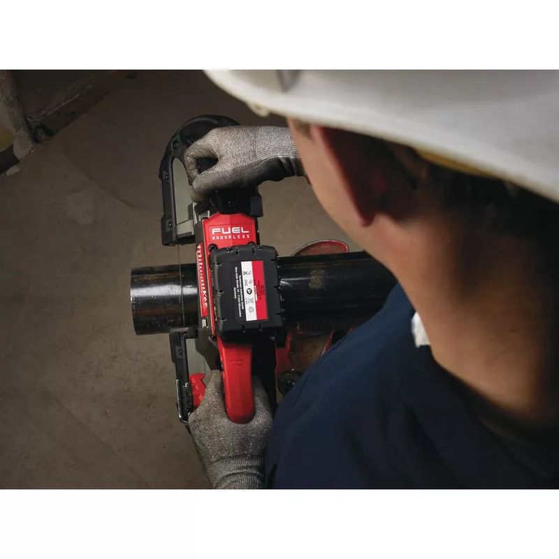 Milwaukee M18 CBS125-502C Batteribandsåg 18V (2x5,0ah)
