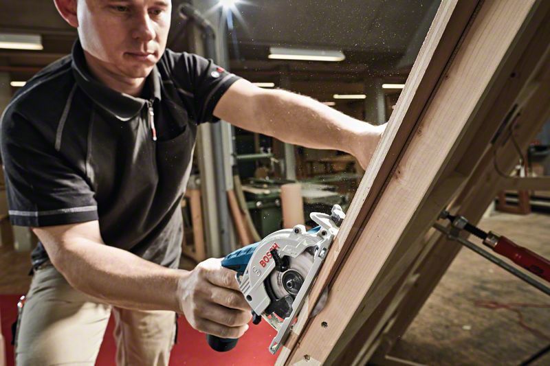 Bosch GKS 12V-26 Cirkelsåg 12V C&G (Naken)