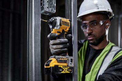 DeWalt DCF850NT Slagskruvdragare 18V XR 205Nm (utan batterier)
