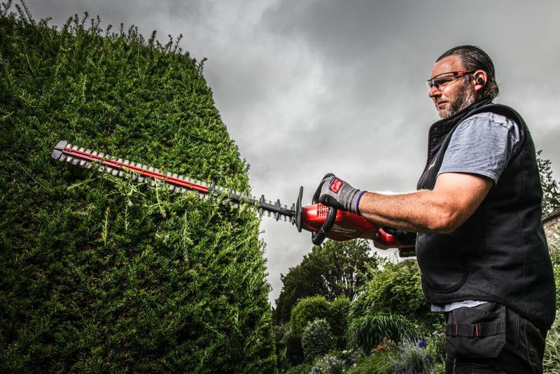 Milwaukee M18 FHET75G2-0 FUEL Häcksax 75cm 18V (utan batterier)