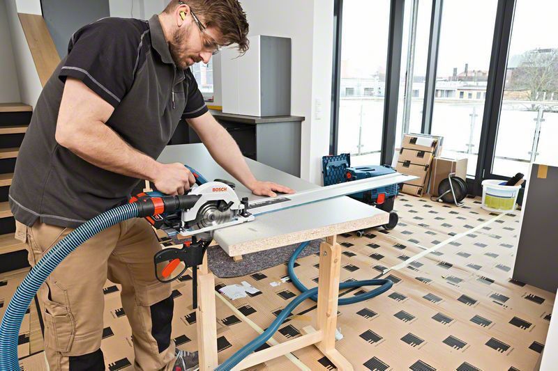 Bosch GKS 18V-57G Cirkelsåg 18V 165mm C&G (utan batterier)