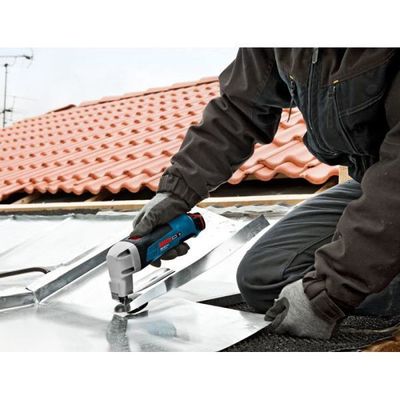 Bosch GSC 12V-13 Plåtsax Batteridriven C&G (Utan batterier)