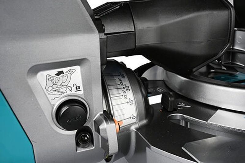 Makita LS004GZ01 Kap-och gersåg XGT® 40V 260mm (utan batteri)