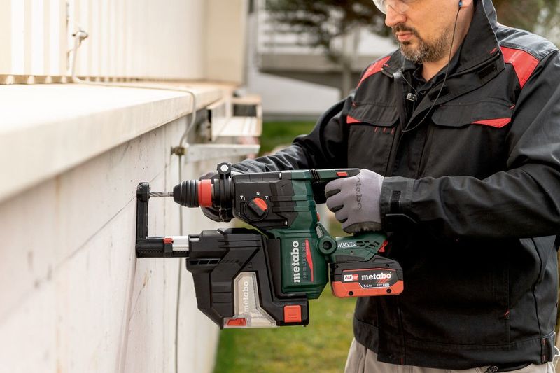Metabo KH 18 LTX BL 28 Q Set ISA Borrhammare med utsug 18V SDS+ (utan batterier)