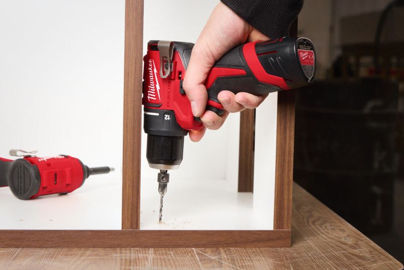 Milwaukee M12 BLPDRC-0 Slagborrmaskin 12V (utan batterier)