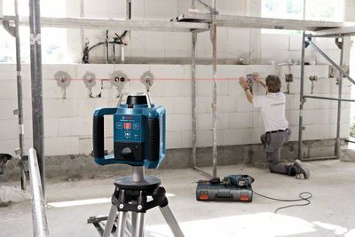 Bosch GRL 300 HV Rotationslaser med mottagare, fjärrkontroll & hållare