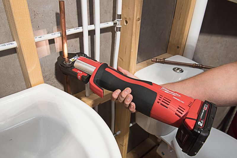 Milwaukee M18 BLHPT-202C TH-SET force logic kolborstfritt pressverktyg (2x2,0ah)