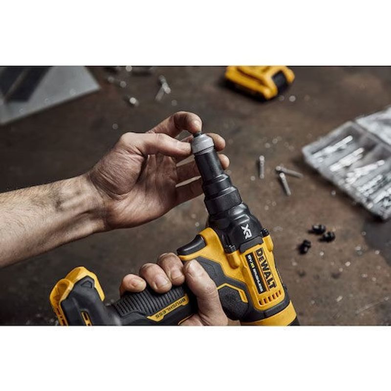 DeWalt DCF403NT Blindnitpistol 18V XR T-STAK (utan batterier)
