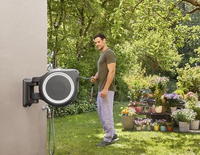 GARDENA Väggslangbox RollUp XL 35m - Enkel och Bekväm Trädgårdsvattning