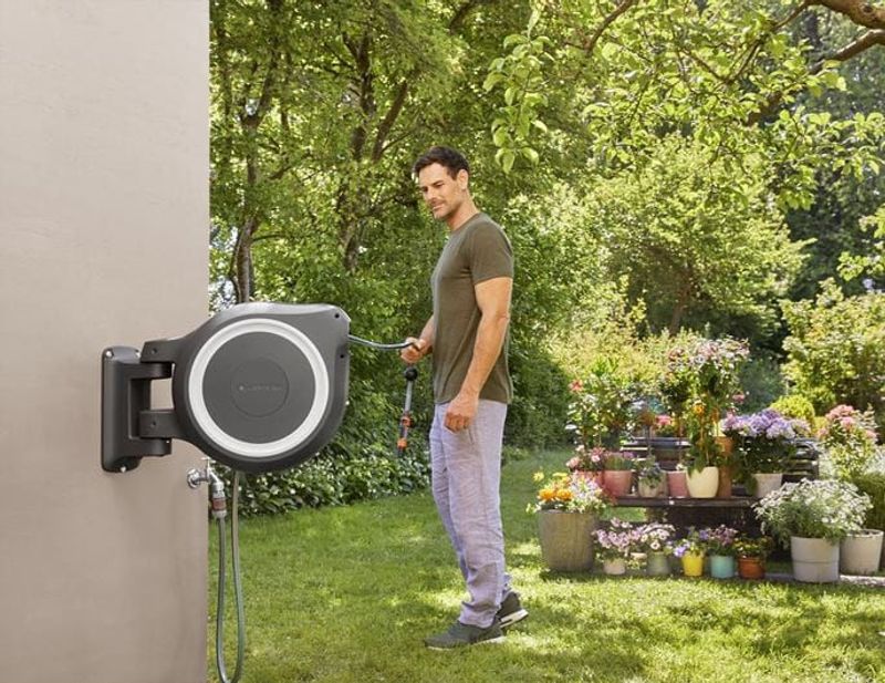GARDENA Väggslangbox RollUp XL 35m - Enkel och Bekväm Trädgårdsvattning