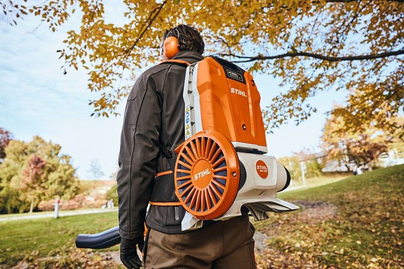 Stihl BGA 300 Ryggburen Batterilövblås 36V (utan batterier)