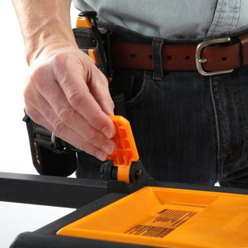 Toughbuilt TB-S600 Universal QuickSet™ Geringssågstativ