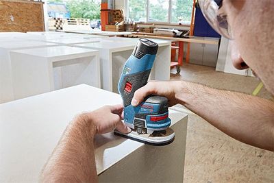 Bosch GKF 12V-8 Batteridriven Kantfräs 12V C&G (2x3,0ah)